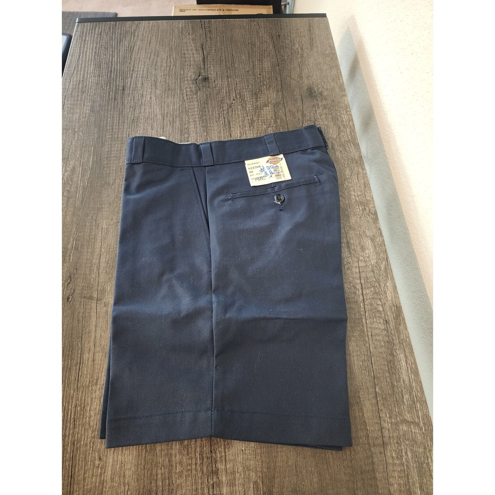 Dickies Shorts‎ Size 28 workwear security  new with tag read description